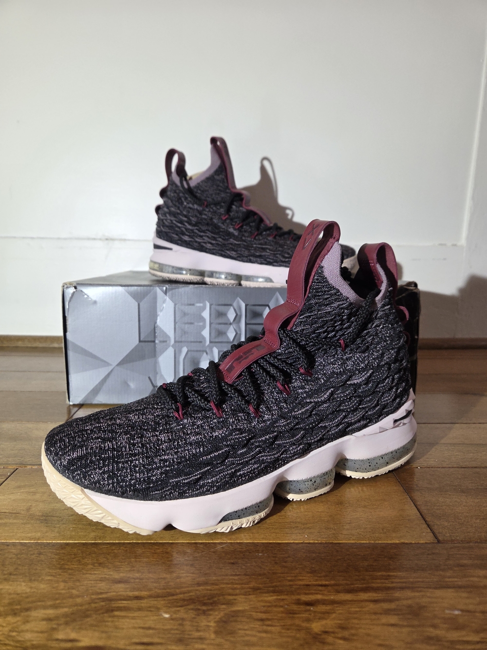 Nike LeBron 15 XV Pride Of Ohio High-Top Basketball Shoes Black/Burgundy Size 9